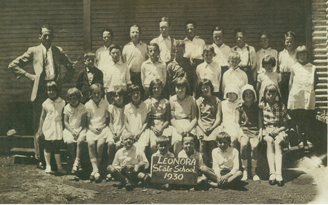 Leonora State School - DE Millar (2nd from right, 2nd row