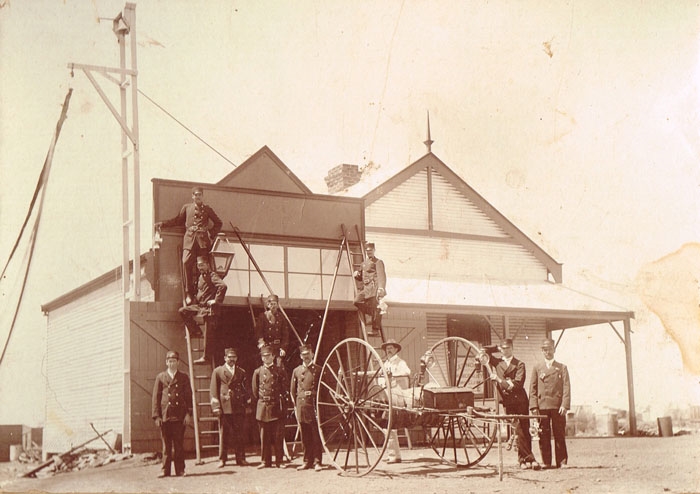 Image Gallery - The Mechanics Institute built in 1898 (right). Leonora’s